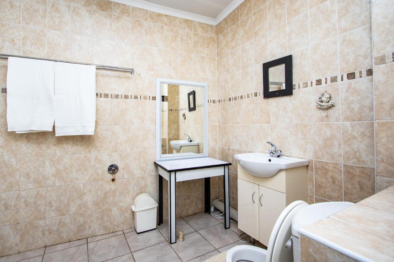 Willow Guest House Boksburg Eksteriør billede