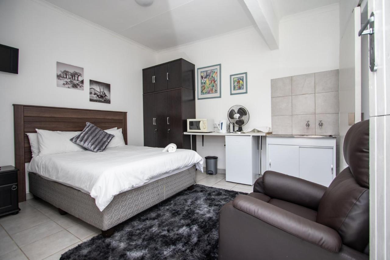 Willow Guest House Boksburg Eksteriør billede