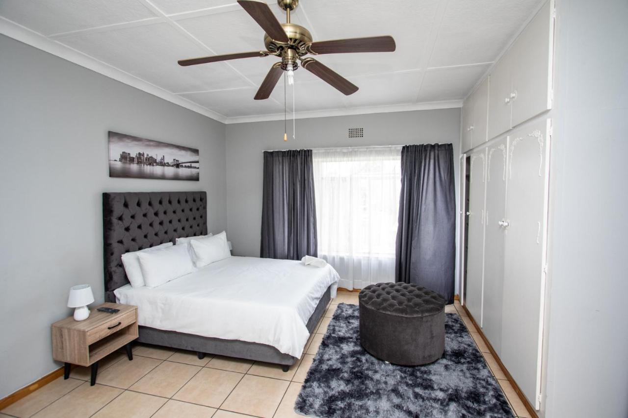 Willow Guest House Boksburg Eksteriør billede