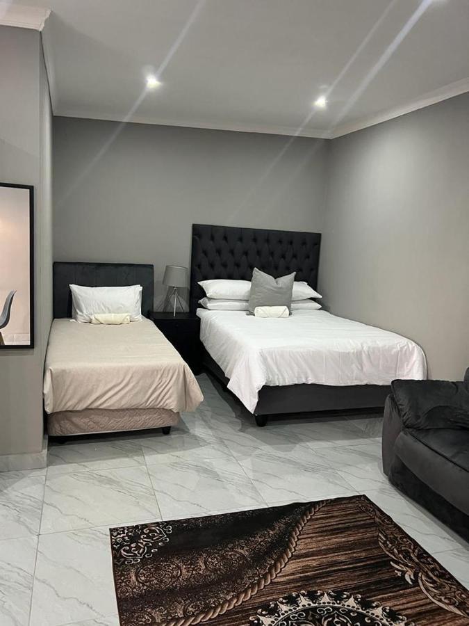 Willow Guest House Boksburg Eksteriør billede