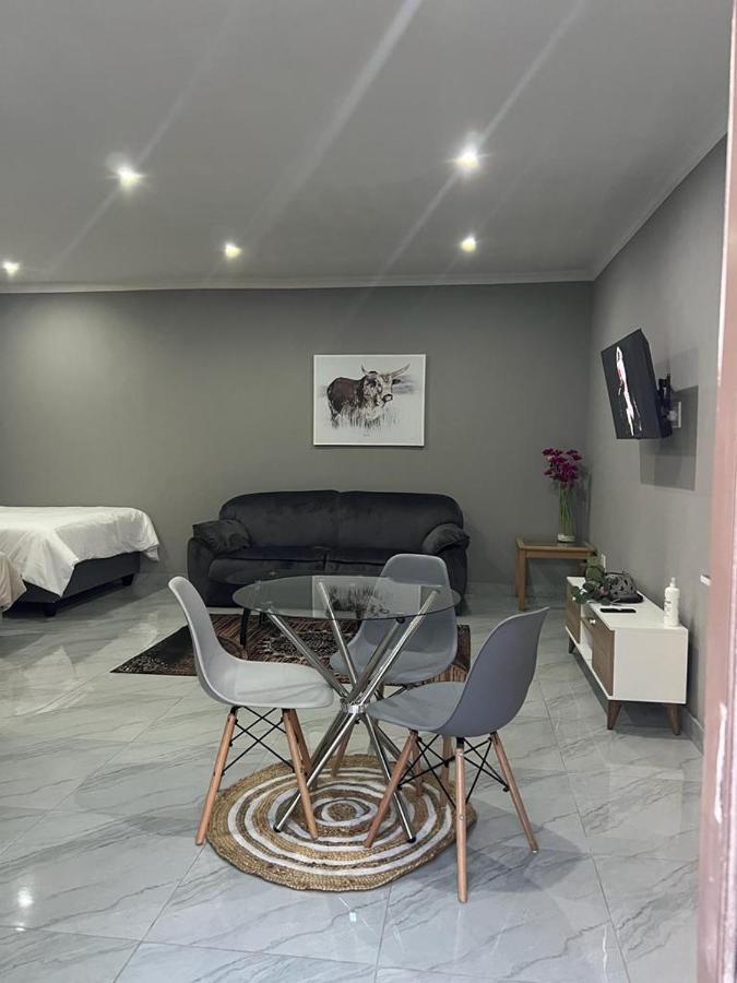 Willow Guest House Boksburg Eksteriør billede