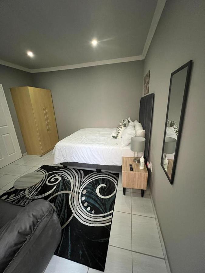 Willow Guest House Boksburg Eksteriør billede