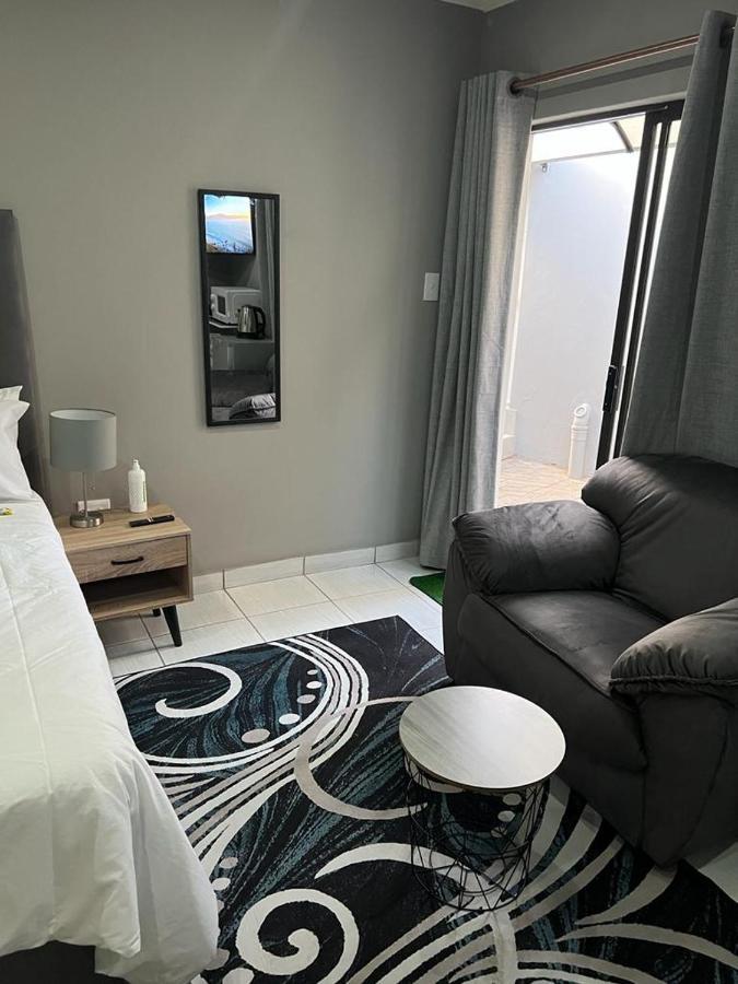 Willow Guest House Boksburg Eksteriør billede